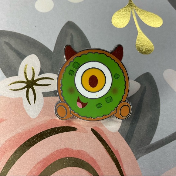 Disney Accessories - Avocado Toast Bagel Disney Munchling Disney Pin